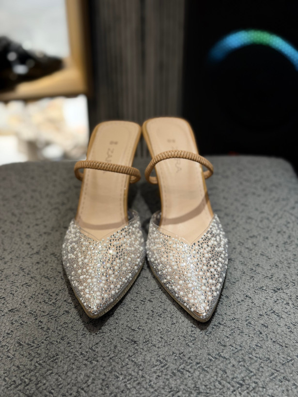 کفش پاشنه Zara